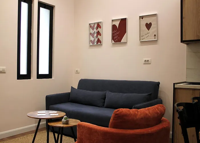 4 Nest #1 * 티라나